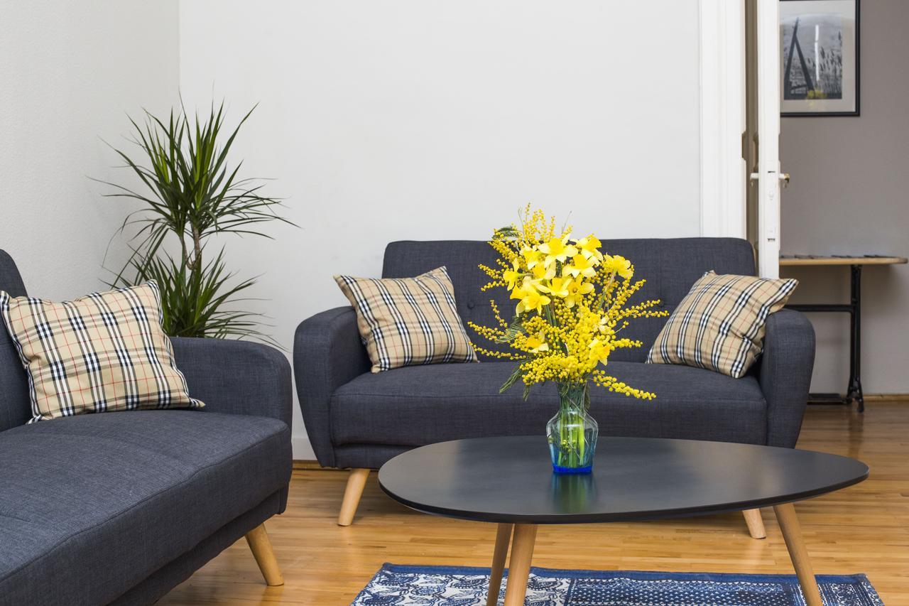 Charming 2Br Apartment In Old Tbilisi - By Wehost Buitenkant foto