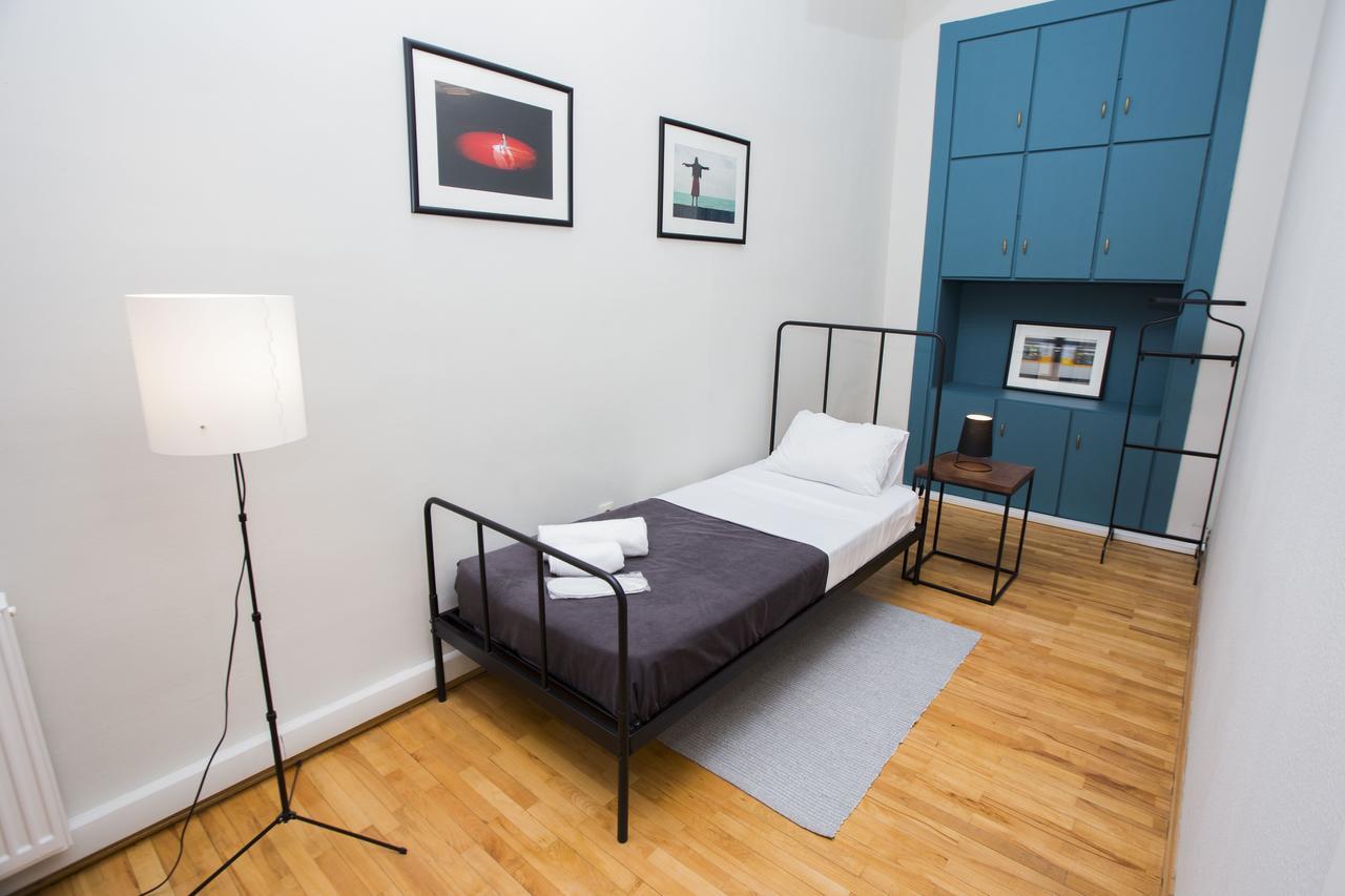 Charming 2Br Apartment In Old Tbilisi - By Wehost Buitenkant foto